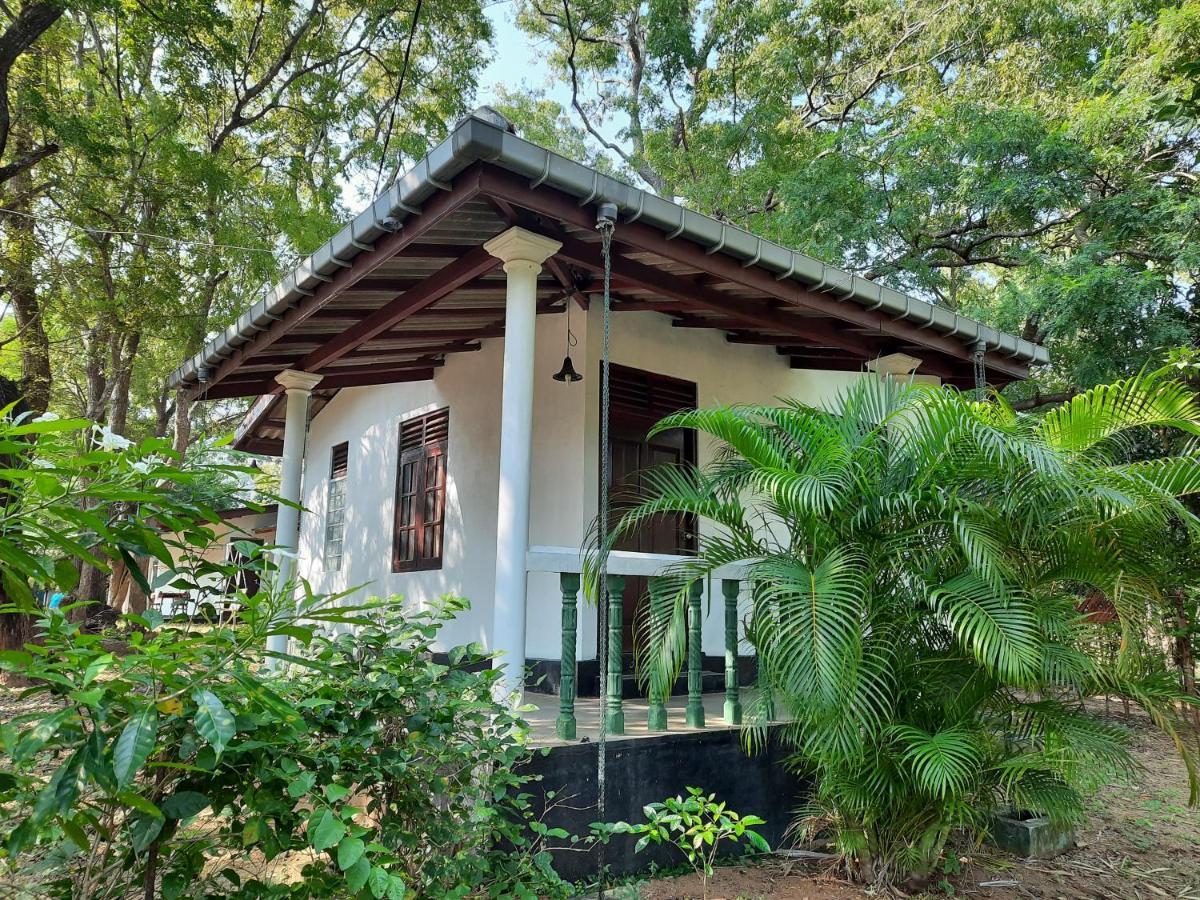 Katagamuwa Rest Kataragama Exterior foto