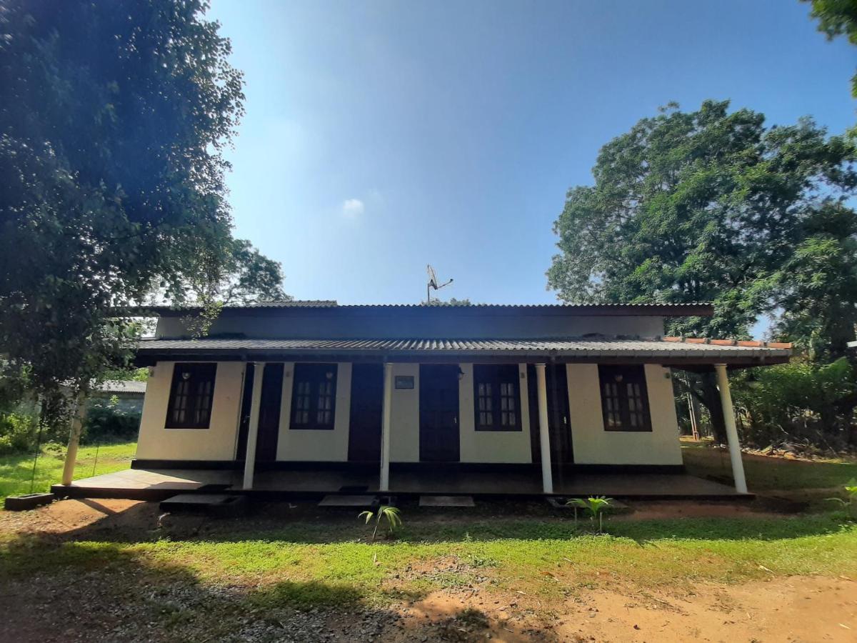 Katagamuwa Rest Kataragama Exterior foto