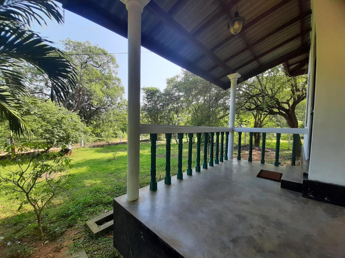 Katagamuwa Rest Kataragama Exterior foto