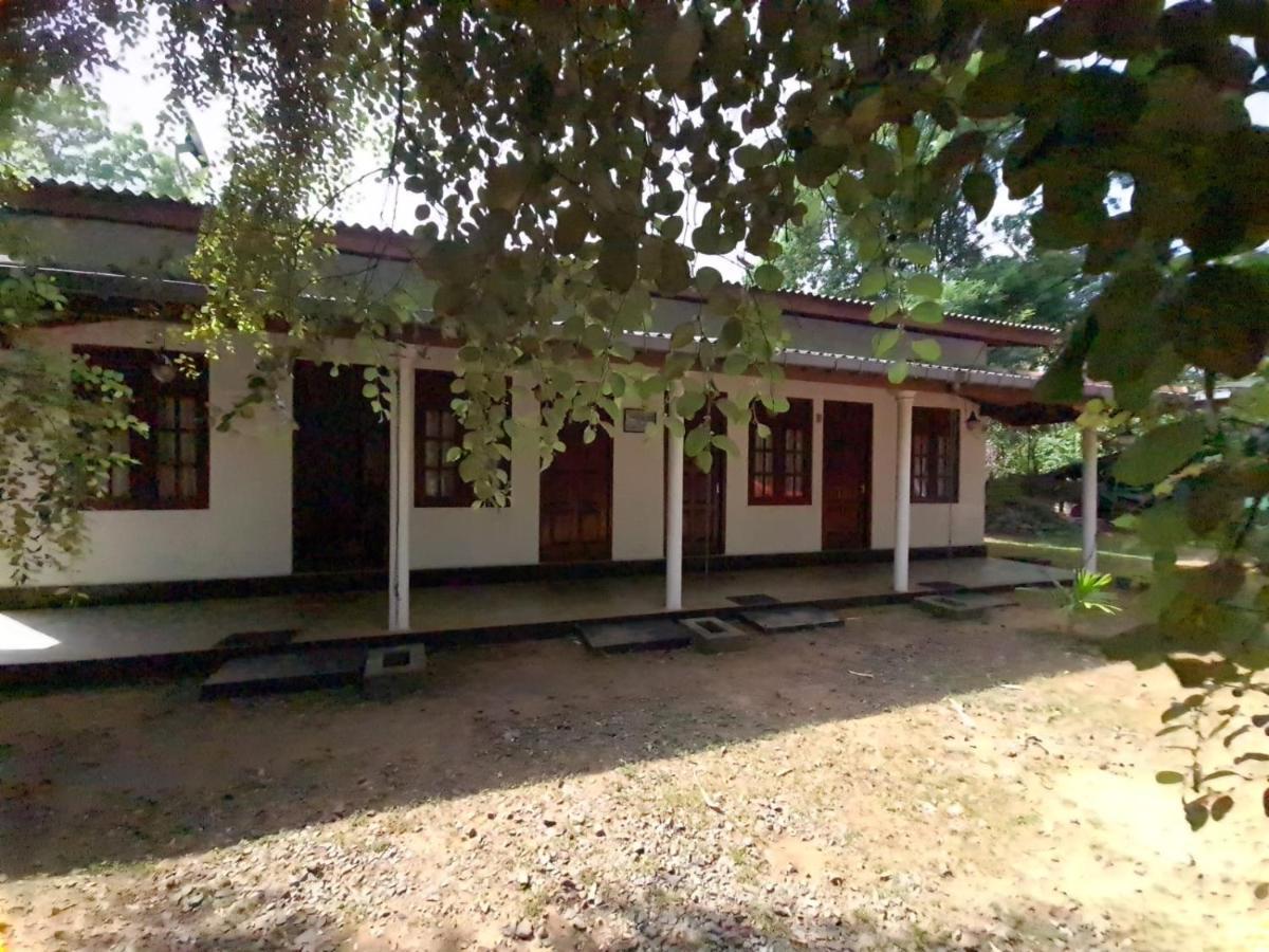 Katagamuwa Rest Kataragama Exterior foto